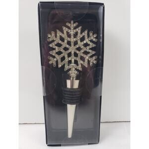Cheer and Co Barware Wine Bottle Stopper Rhinestones Christmas Snow Flake Silver